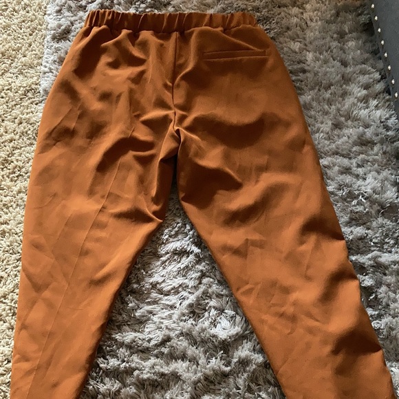 Brown trousers size small - Picture 2 of 2